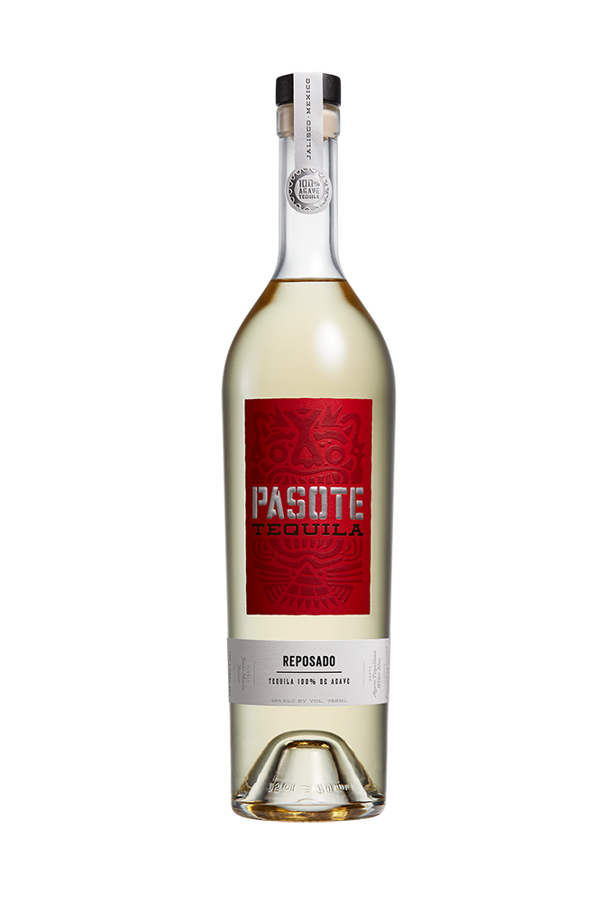 Reposado_bottleshot_spirit tequila bottle